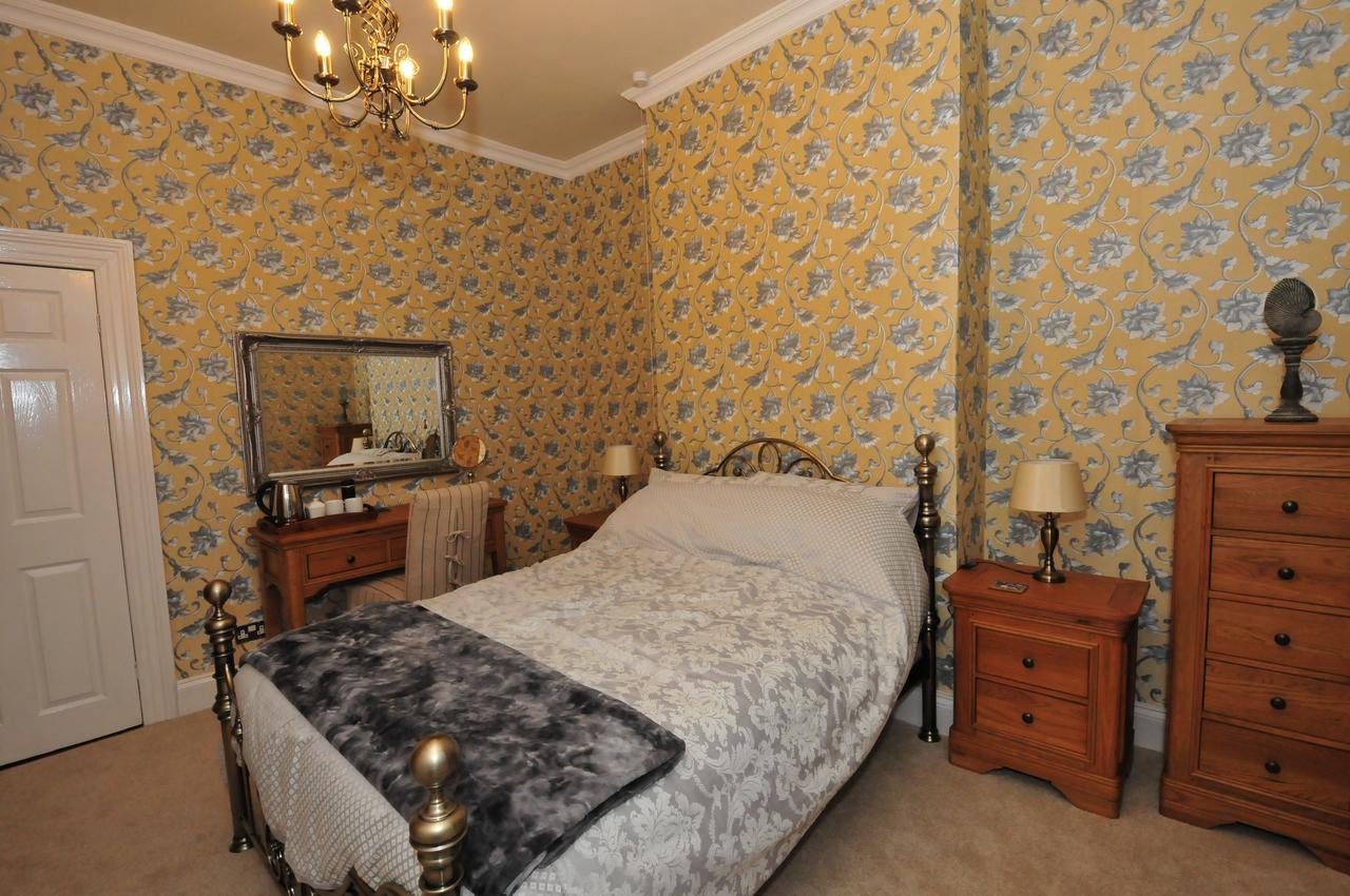 Ashtree House Bed And Breakfast Thornton  Экстерьер фото